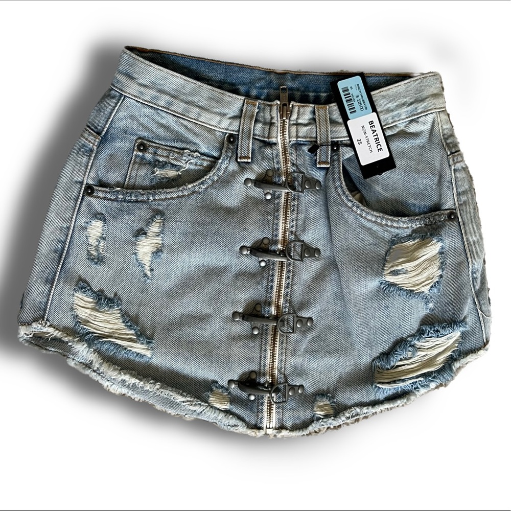 NWT LF DENIM MINI SKIRT extra small